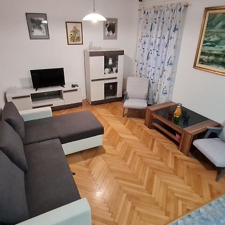 Apartman Nena ツリクヴェニツァ エクステリア 写真